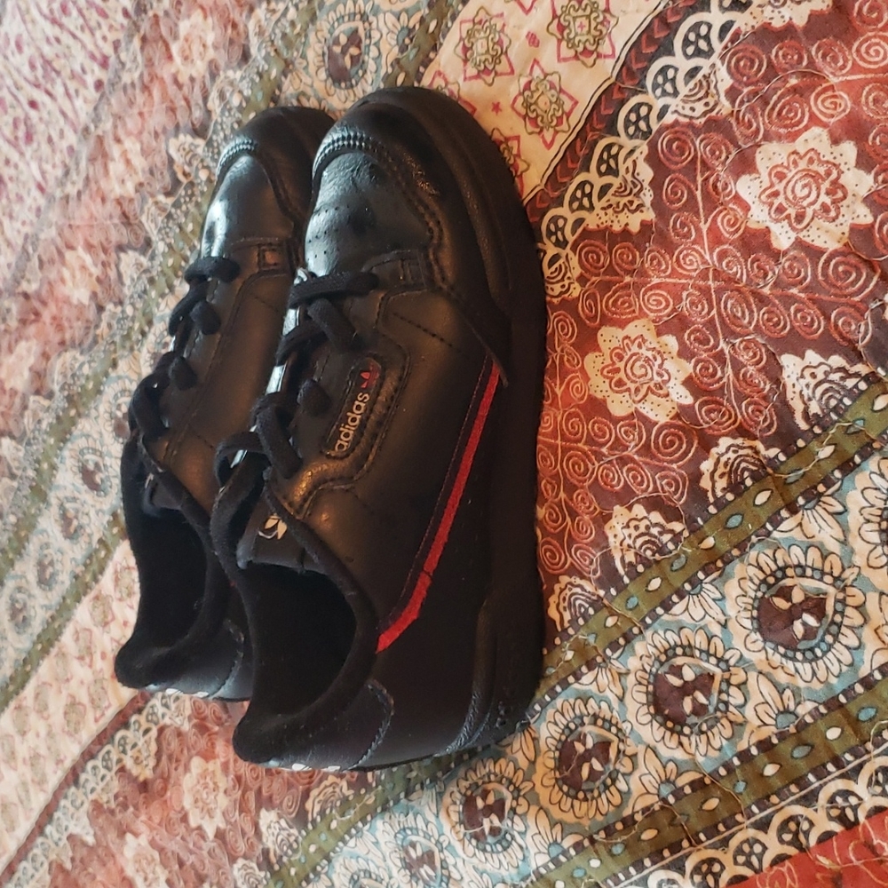 Adidas Continental 80 size 9k